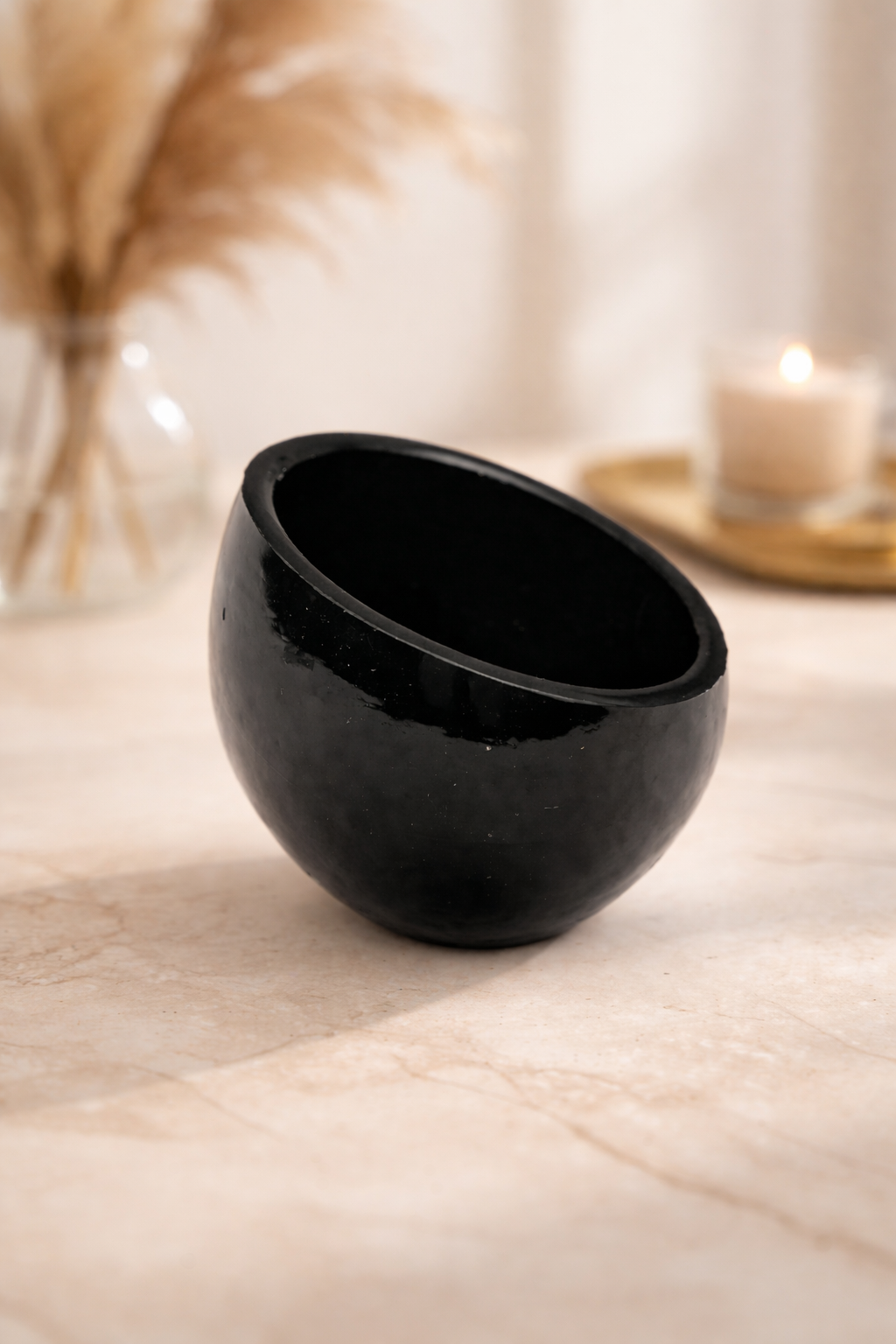 Midnight Black Angled Key Pot